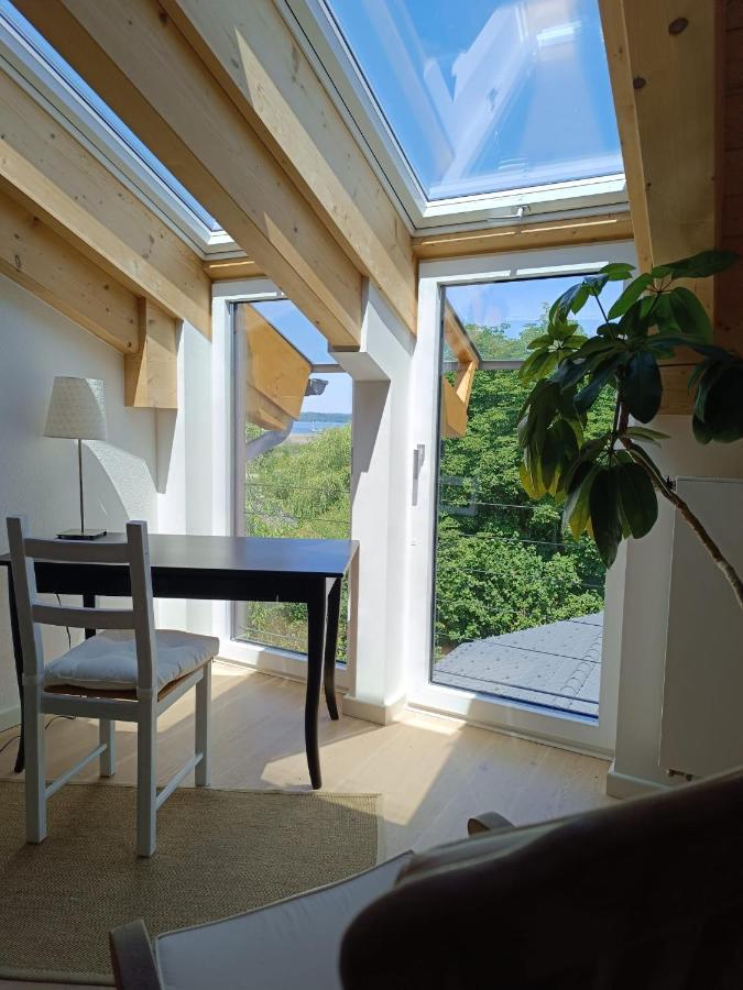 Apartment Unterm Dach Mit Kleinem Seeblick Münsing Kültér fotó